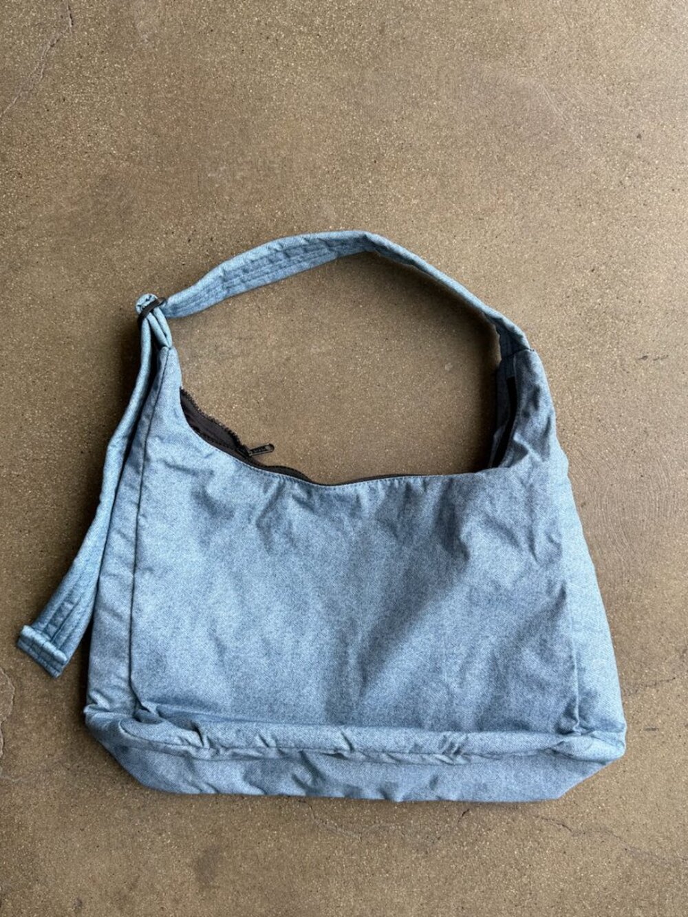 BRAND NEW DIGITAL DENIM SHOULDER BAG BY BAGGU - Picture 2 of 2